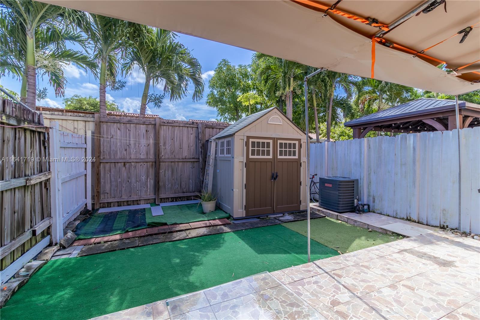 1535 SW 122nd Ave # 5 Unit: 3-5