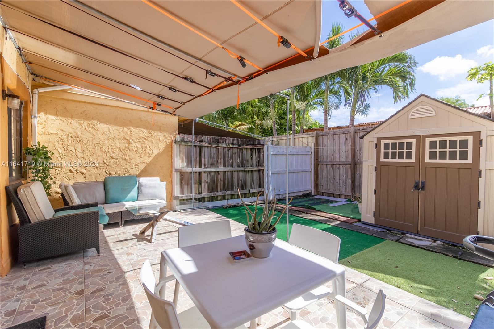 1535 SW 122nd Ave # 5 Unit: 3-5