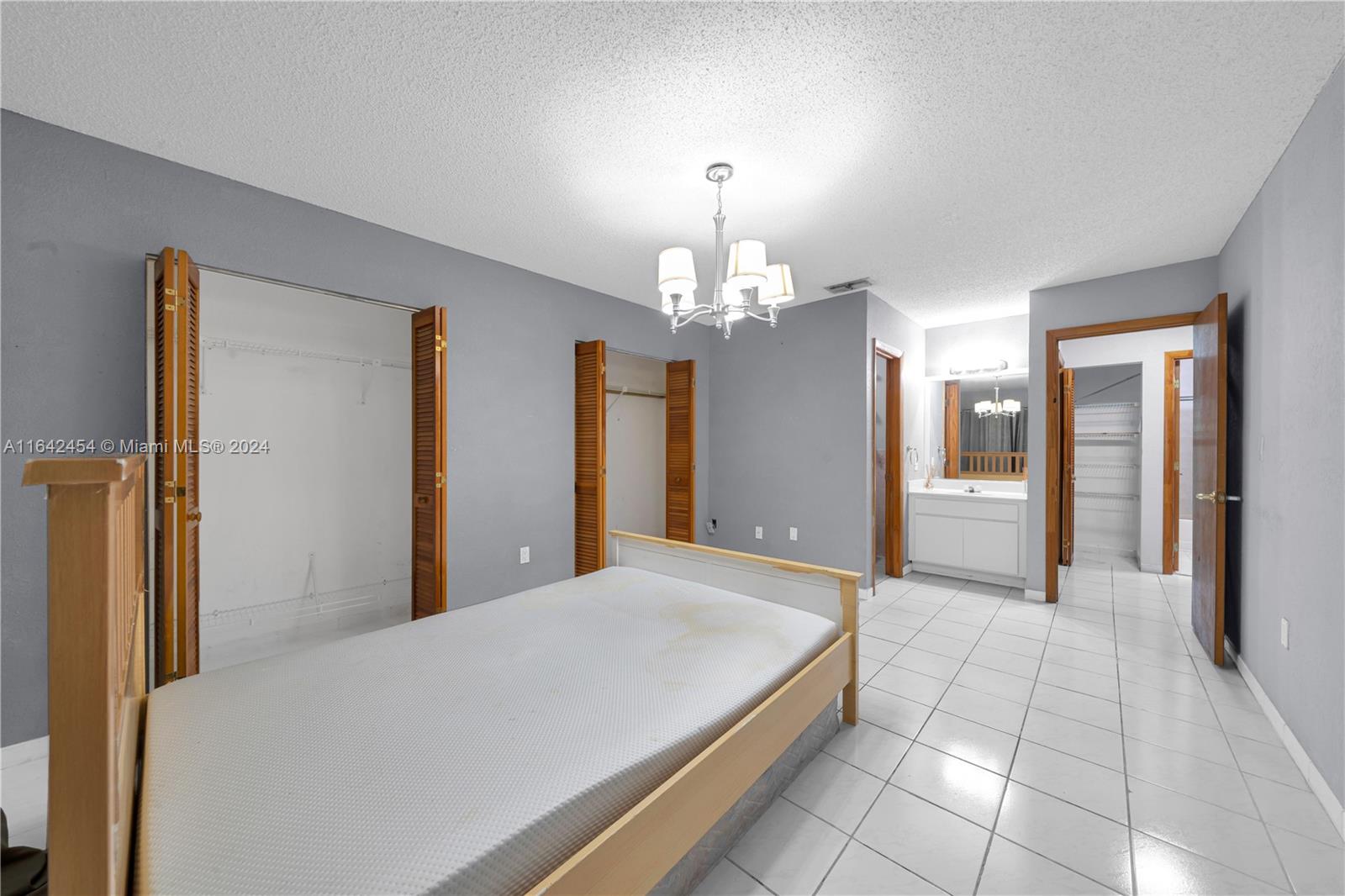 2266 W 74th St # 23 Unit: 201-23