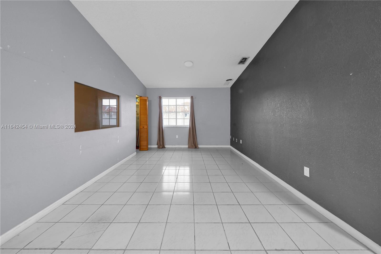 2266 W 74th St # 23 Unit: 201-23