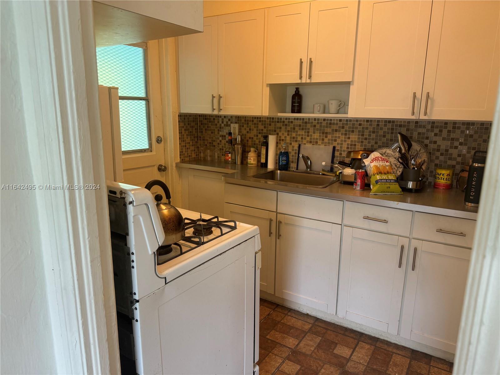 751 Euclid Ave # 4
