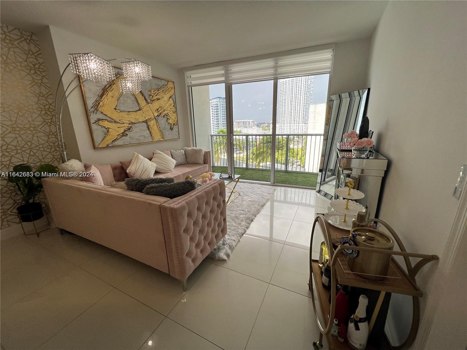 1750 N Bayshore # 1411