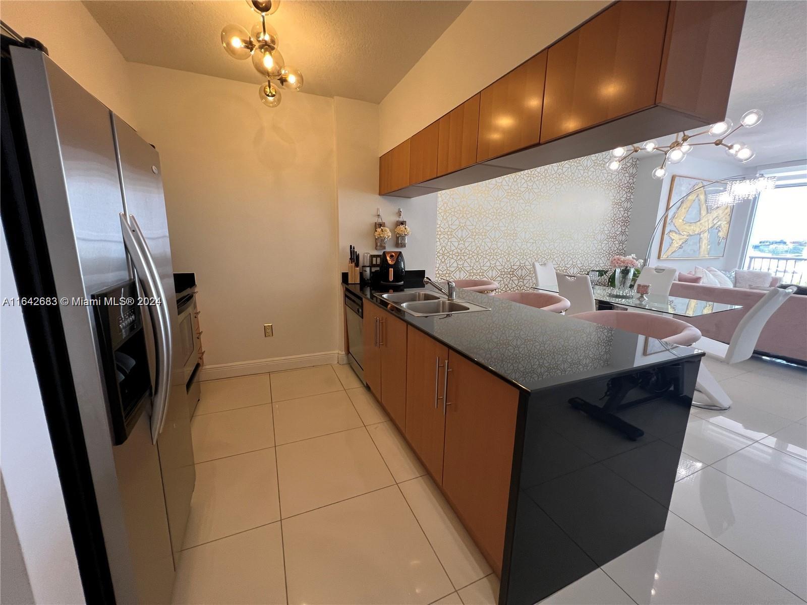 1750 N Bayshore # 1411