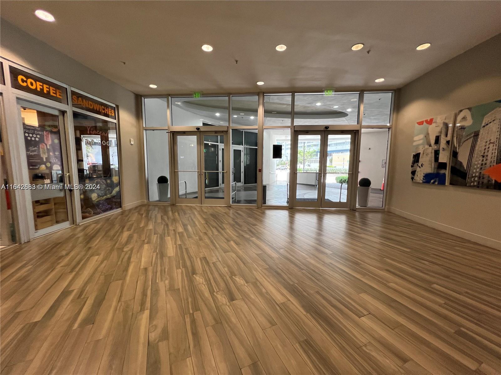 1750 N Bayshore # 1411