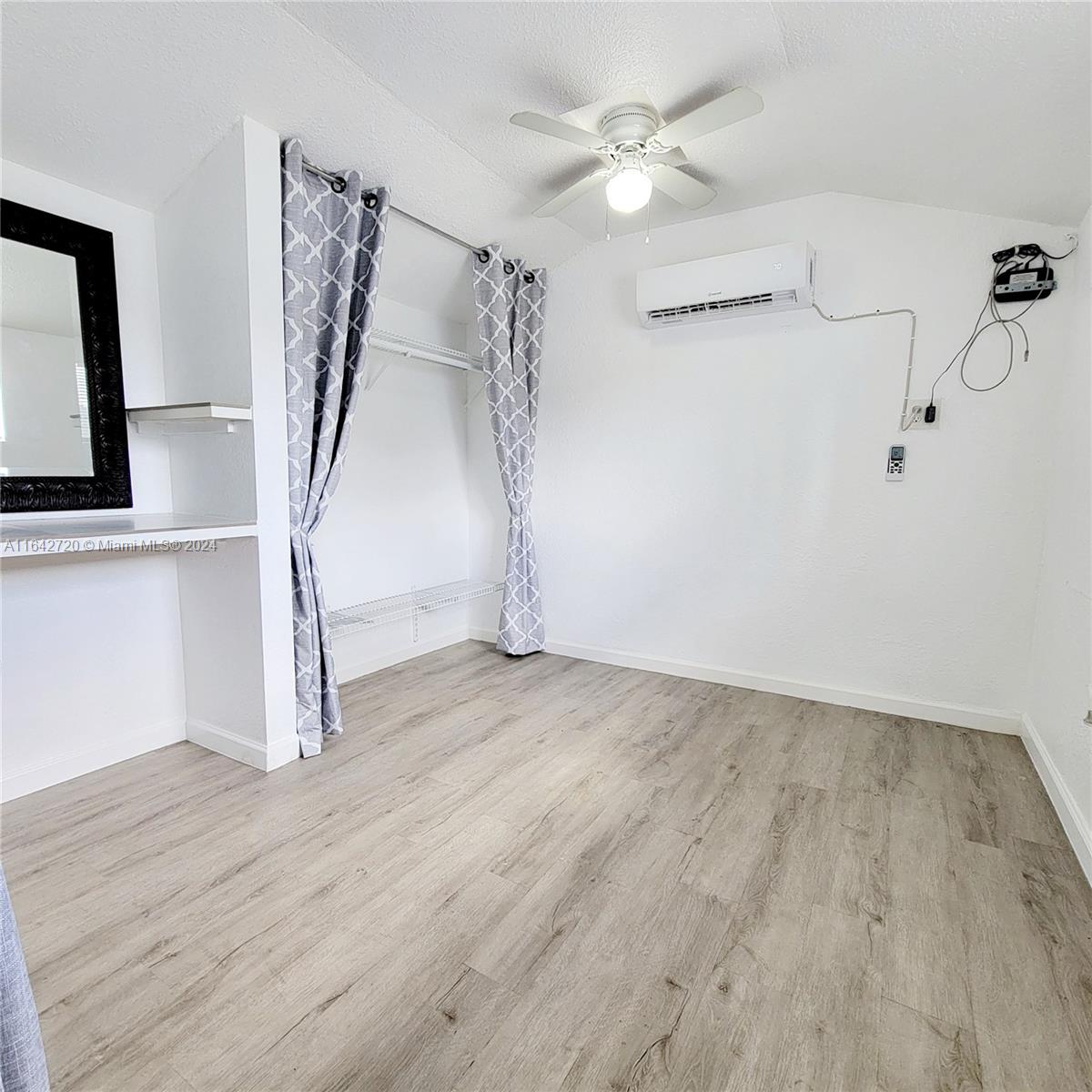 2260 W Lake Miramar Cir Unit: 1