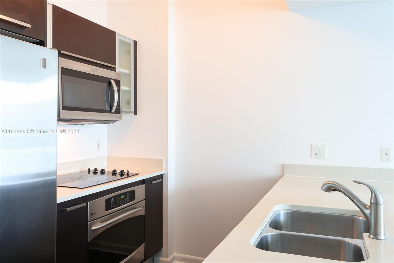 333 NE 24th St # 705