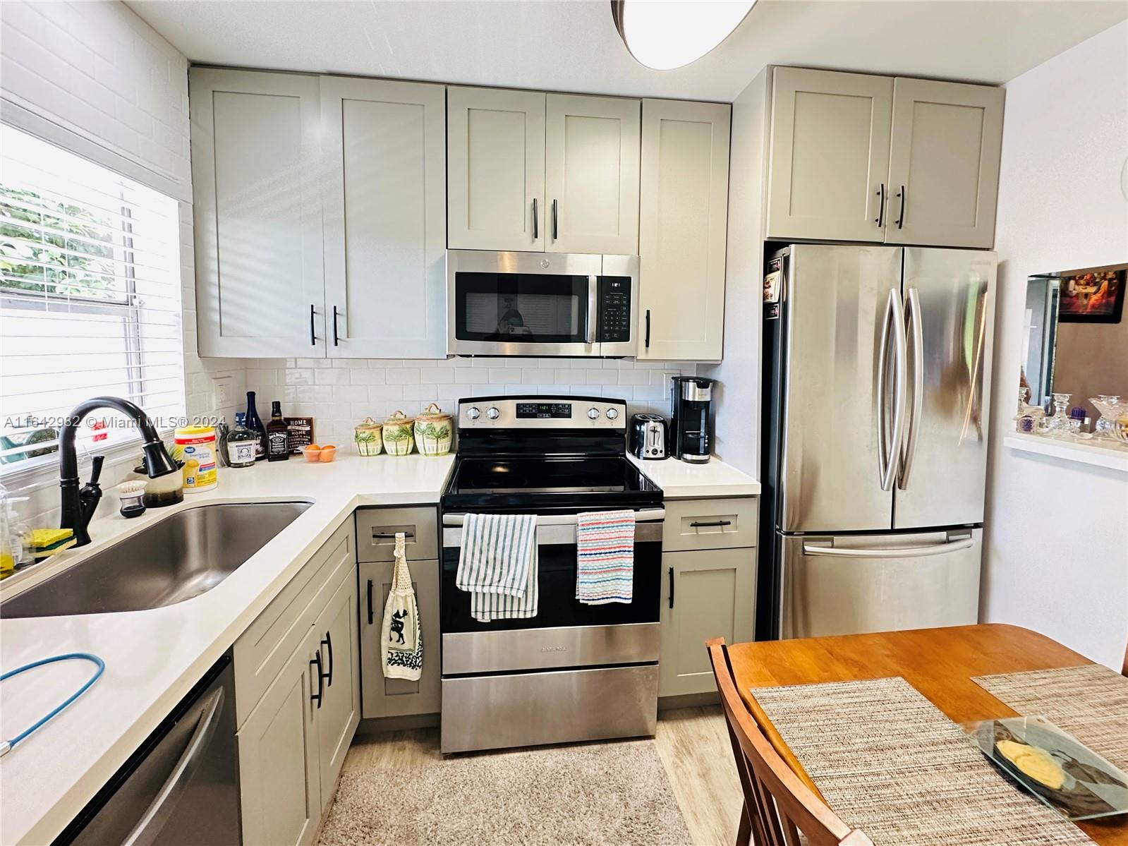 9621 Sunrise Lakes Blvd Unit: 310