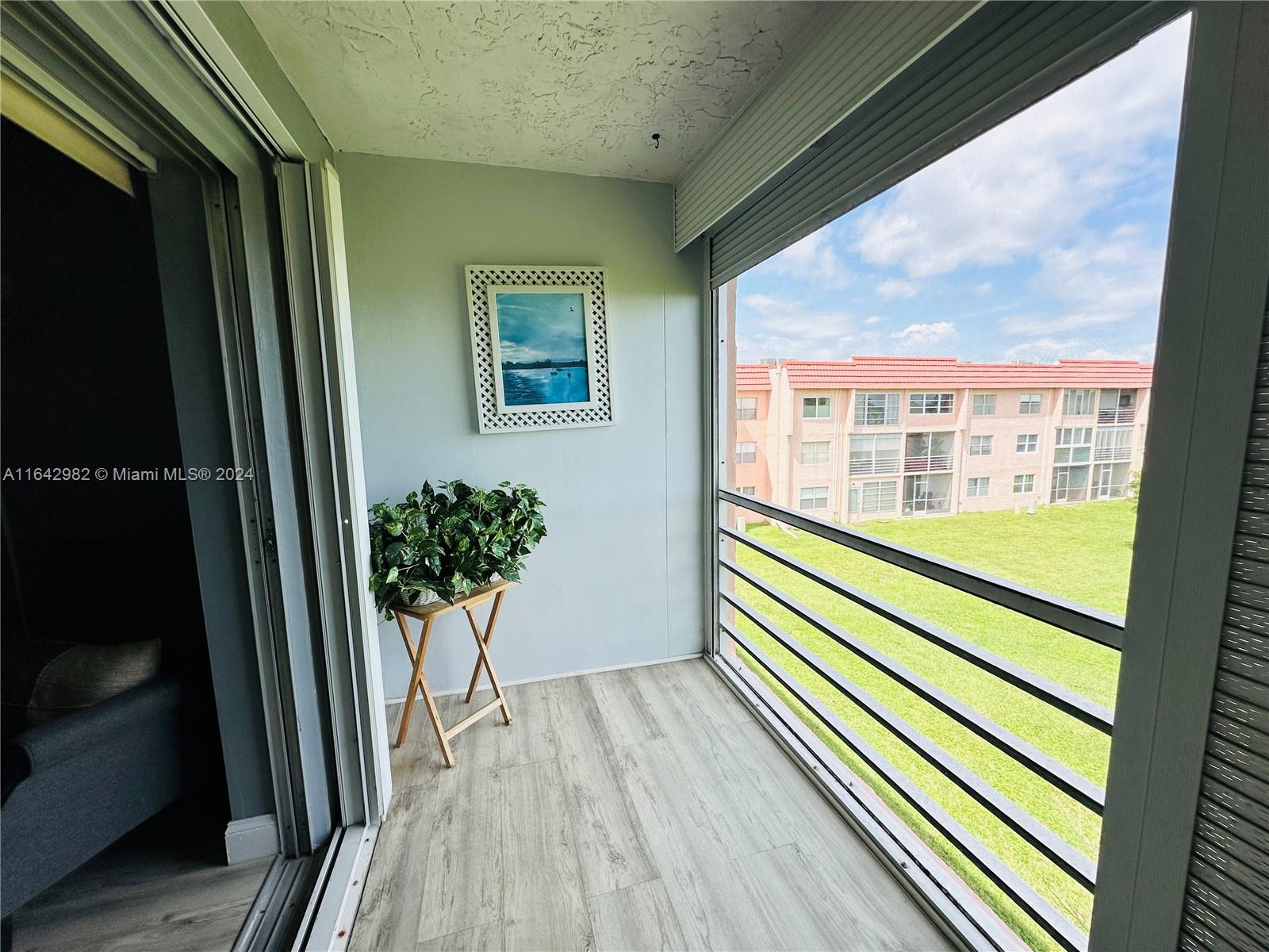9621 Sunrise Lakes Blvd Unit: 310