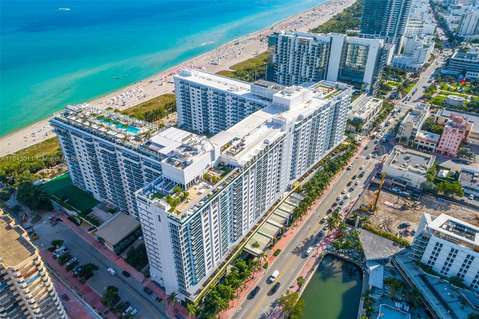 2301 Collins Ave # 722