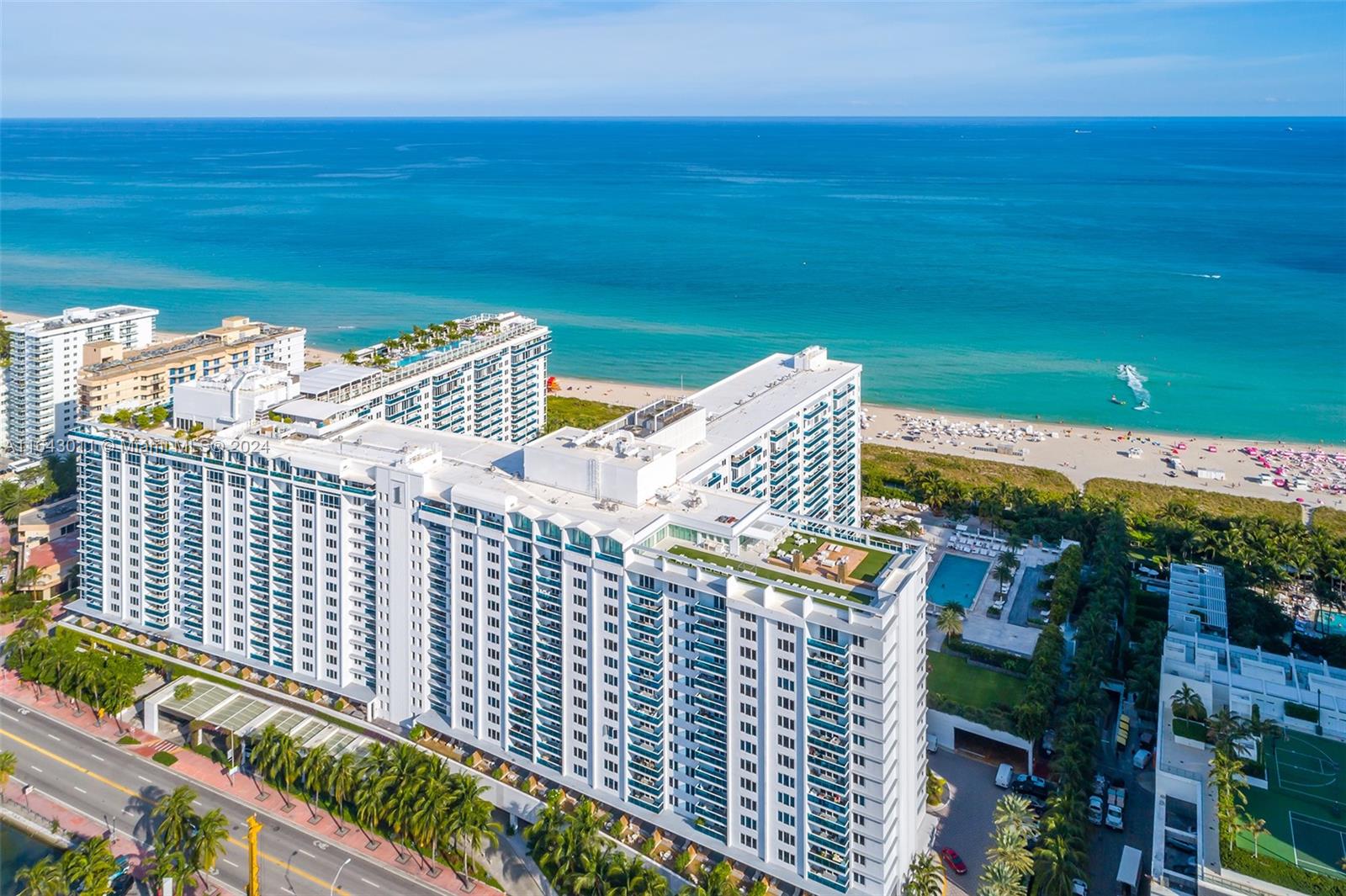 2301 Collins Ave # 722