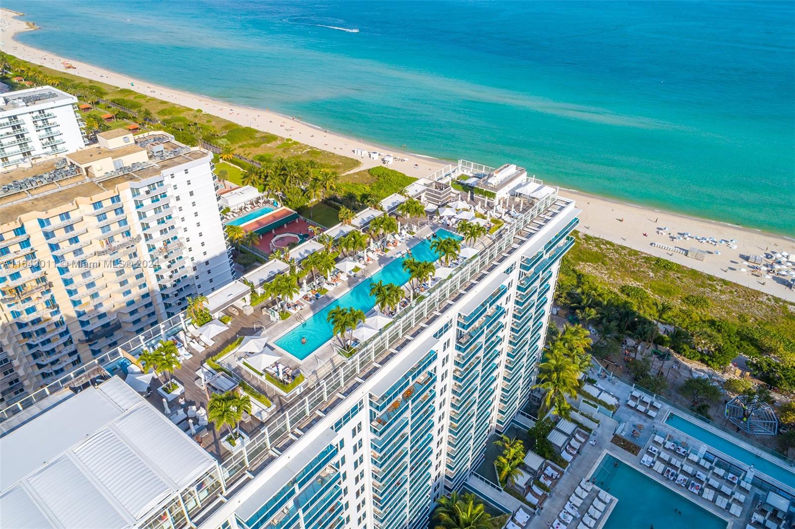 2301 Collins Ave # 722