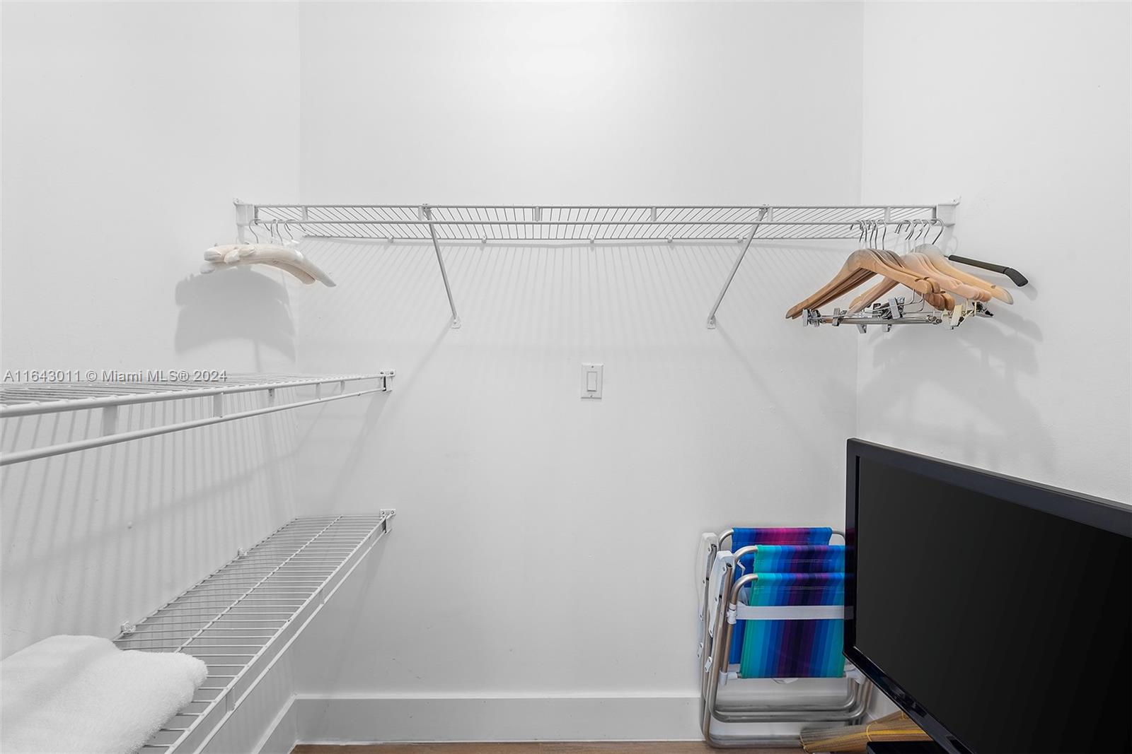 2301 Collins Ave # 722