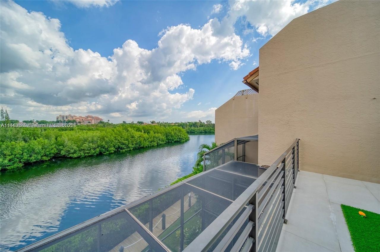 6124 Paradise Point Dr # 6124