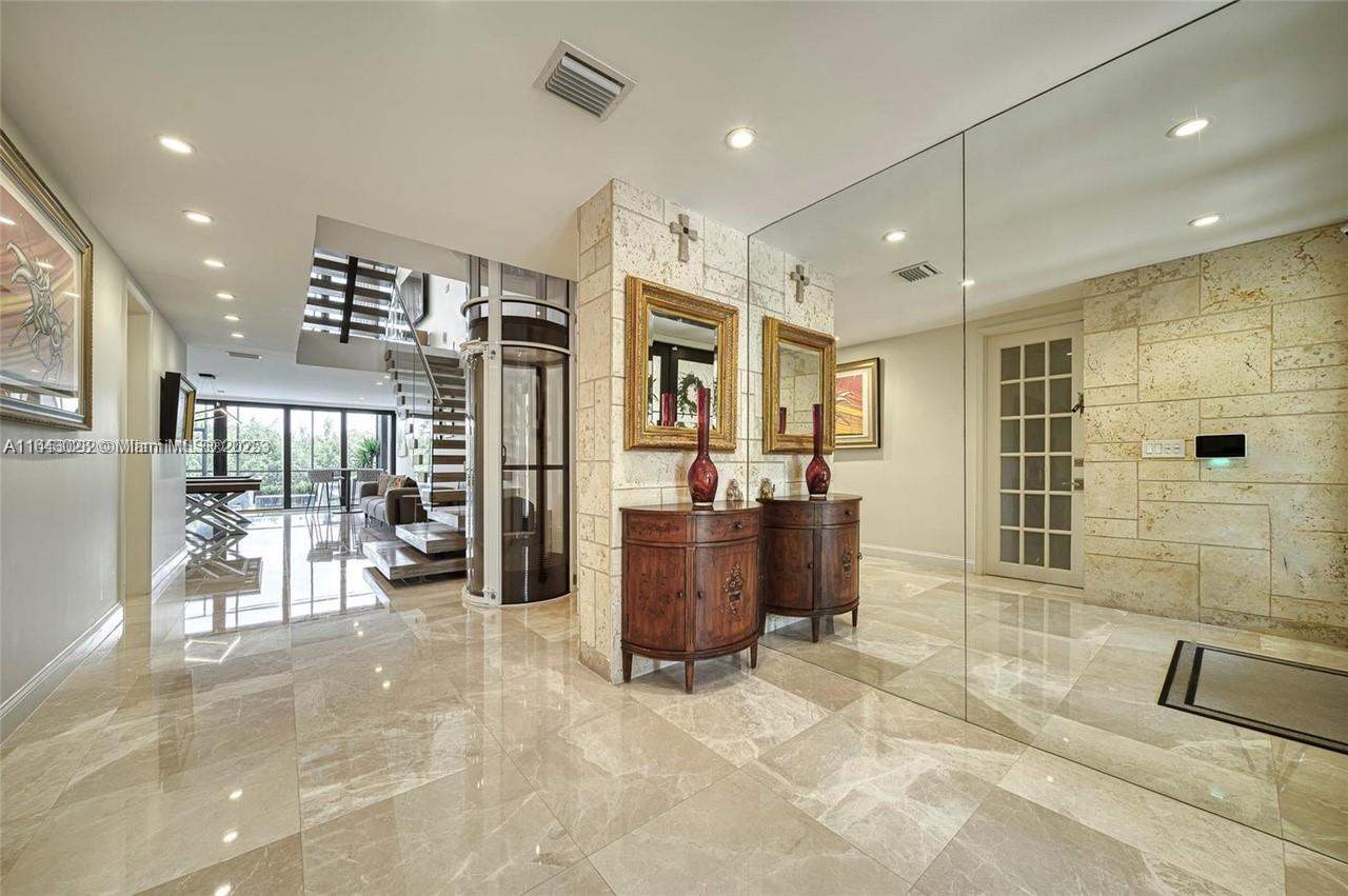 6124 Paradise Point Dr # 6124