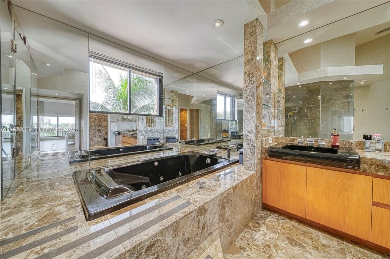 6124 Paradise Point Dr # 6124