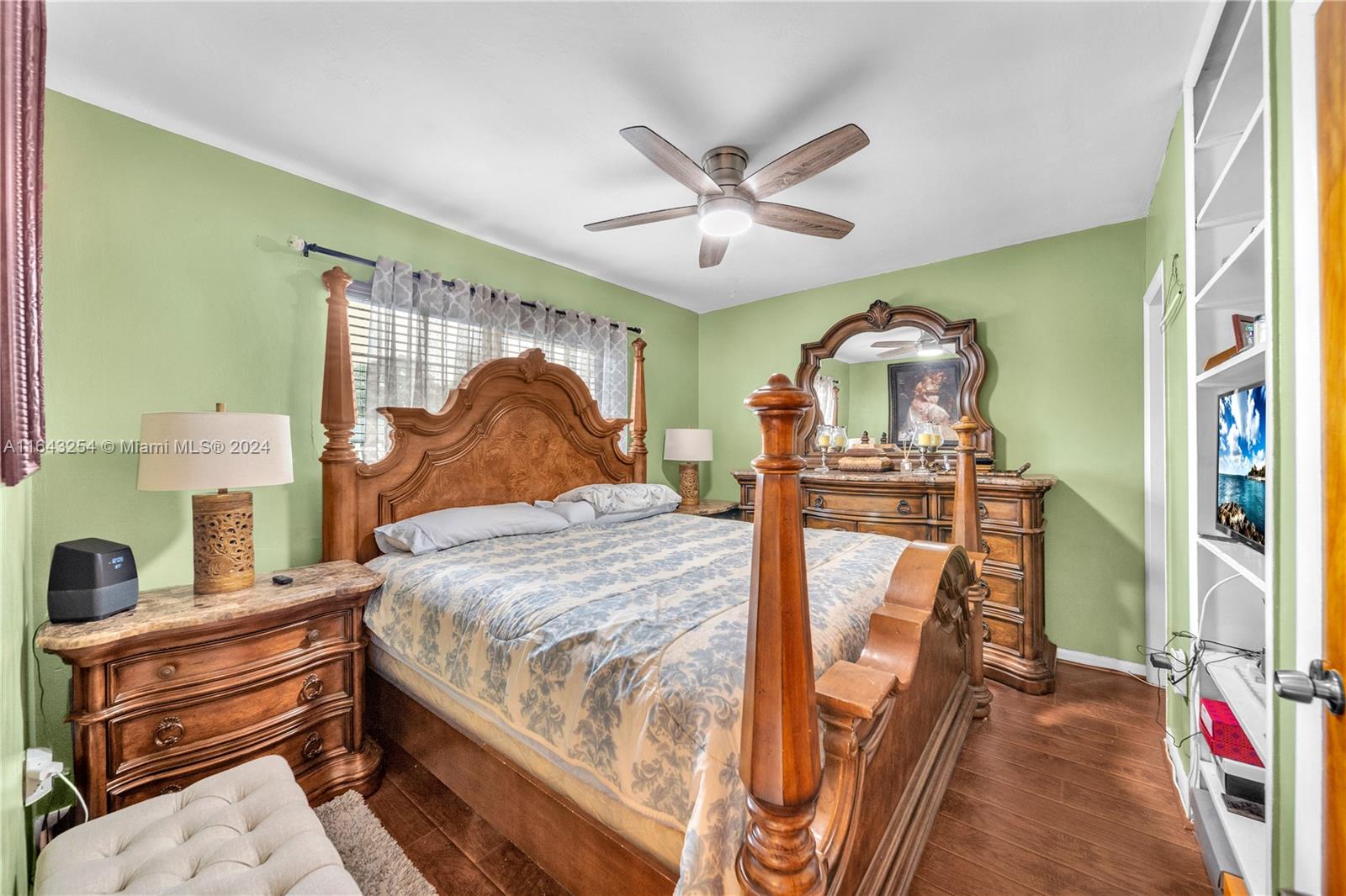 1301 NW 175th Ter
