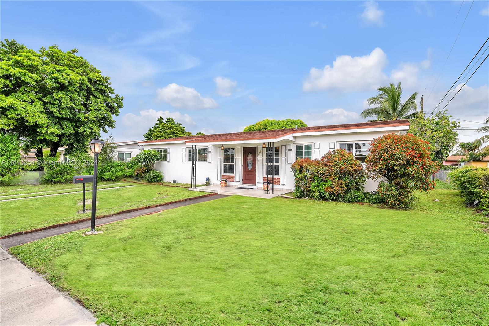 1301 NW 175th Ter
