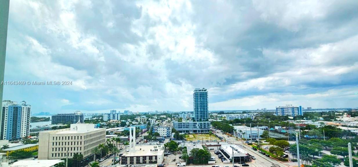 7135 Collins Ave # 1421