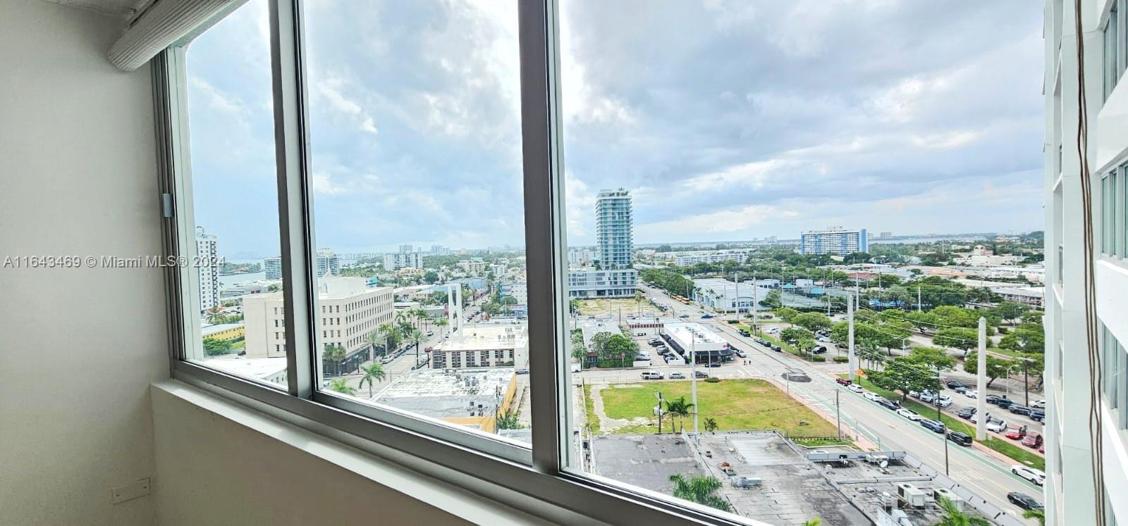 7135 Collins Ave # 1421