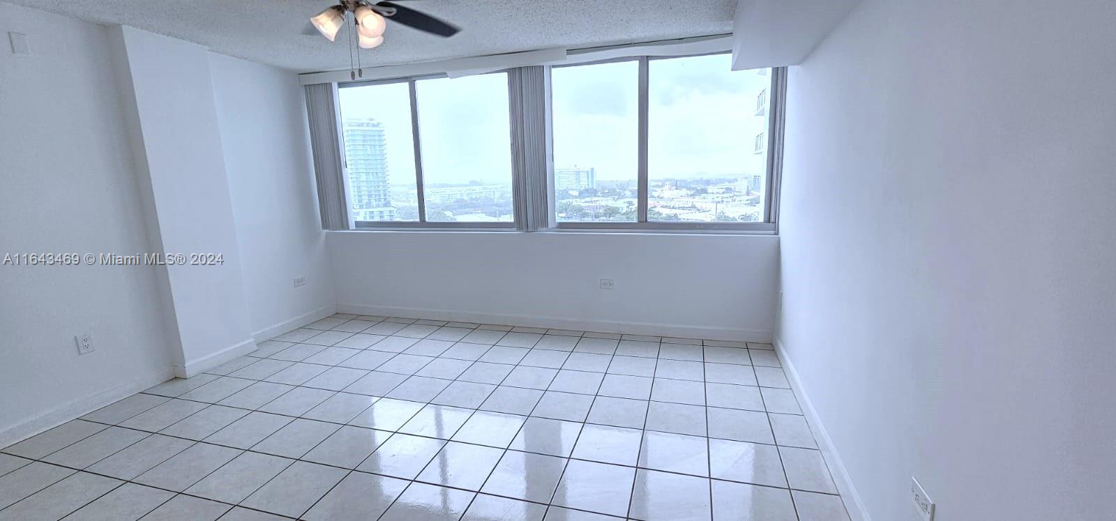 7135 Collins Ave # 1421