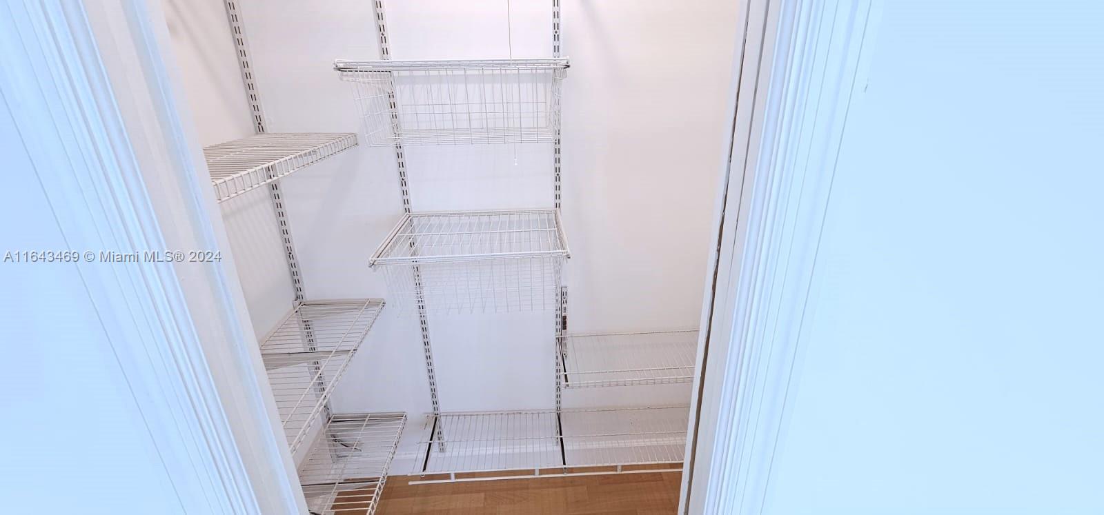 7135 Collins Ave # 1421