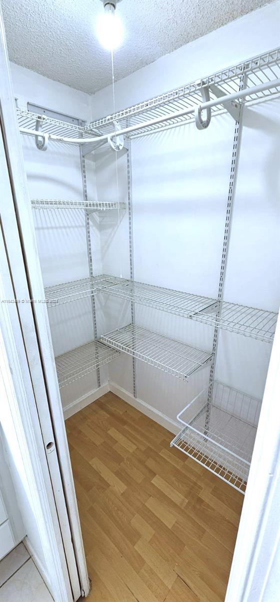 7135 Collins Ave # 1421