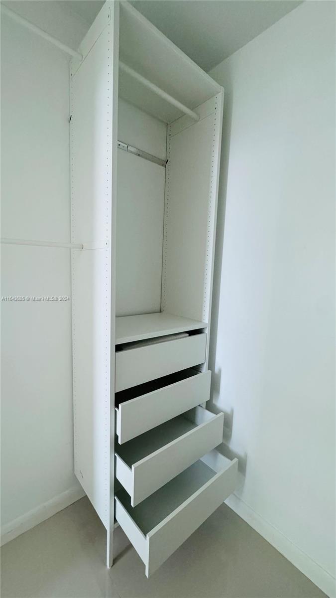 1111 SW 1st Ave Unit: 3416-N