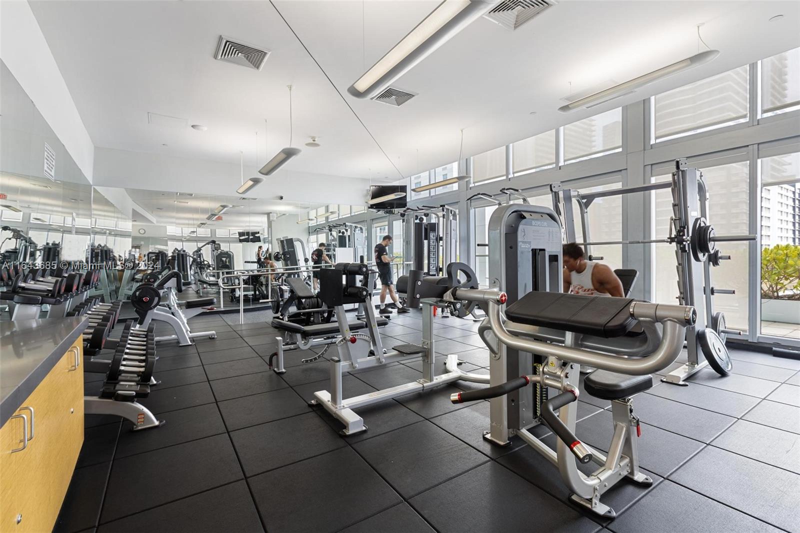 1111 SW 1st Ave Unit: 3416-N