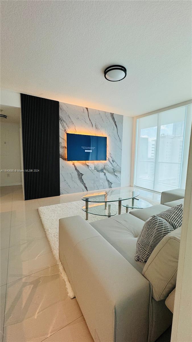 1111 SW 1st Ave Unit: 3416-N