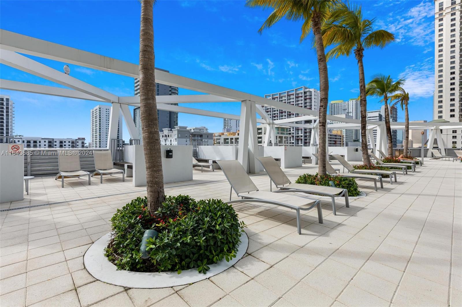 1111 SW 1st Ave Unit: 3416-N
