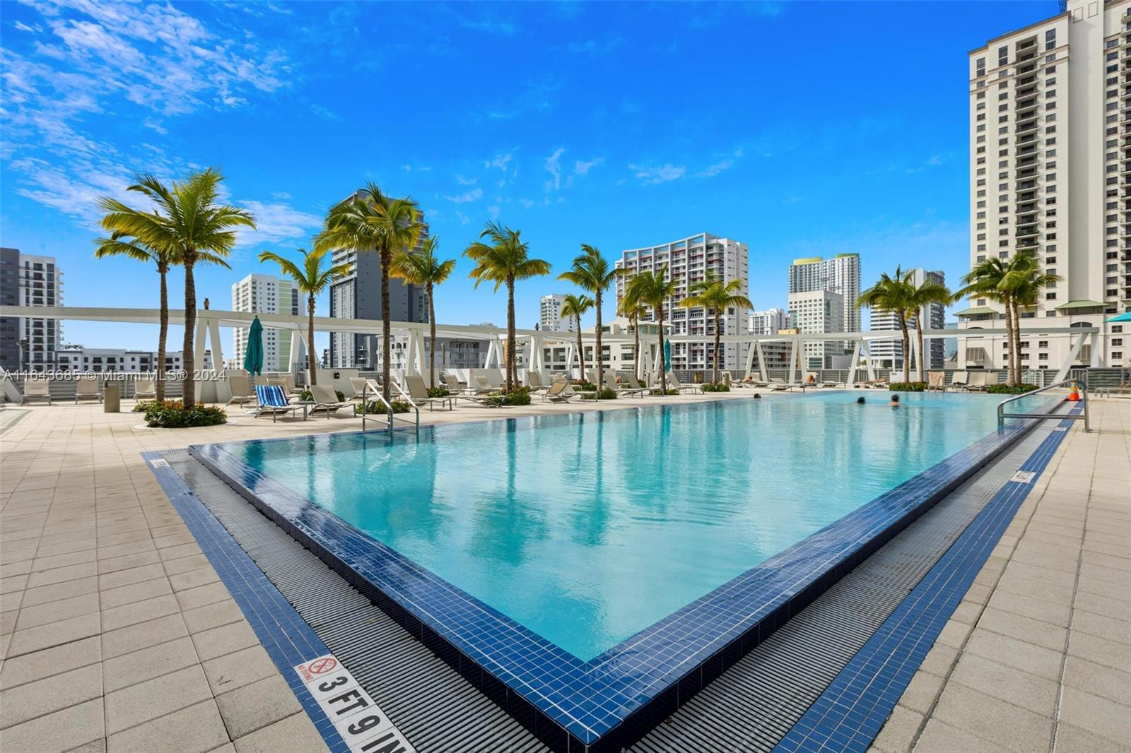 1111 SW 1st Ave Unit: 3416-N