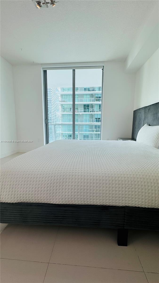 1111 SW 1st Ave Unit: 3416-N