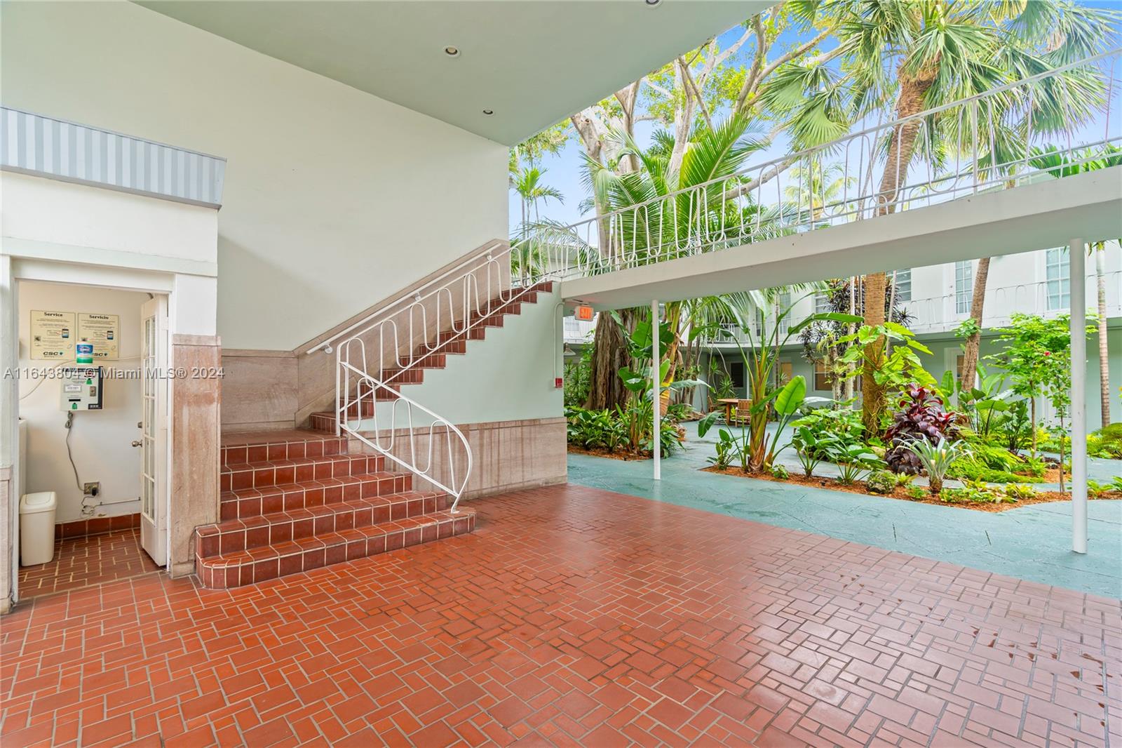 1925 Washington Ave # 8