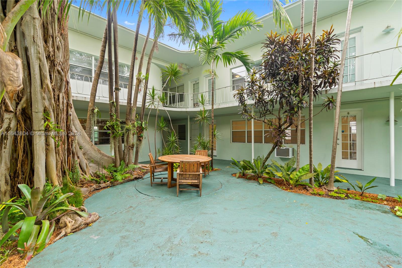 1925 Washington Ave # 8