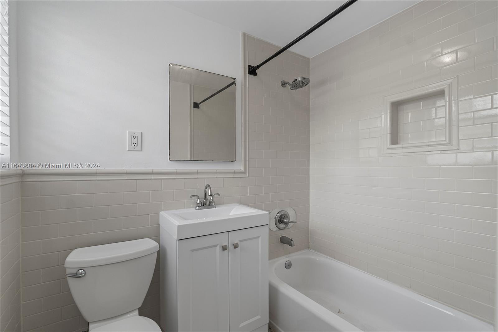 1925 Washington Ave # 8