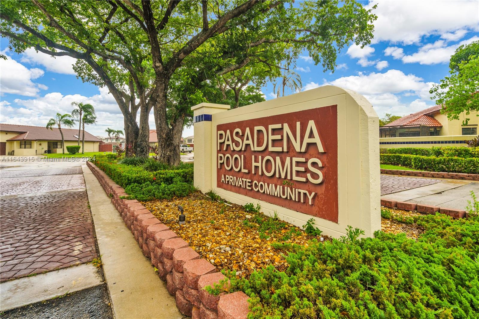 620 SW 113th Ter
