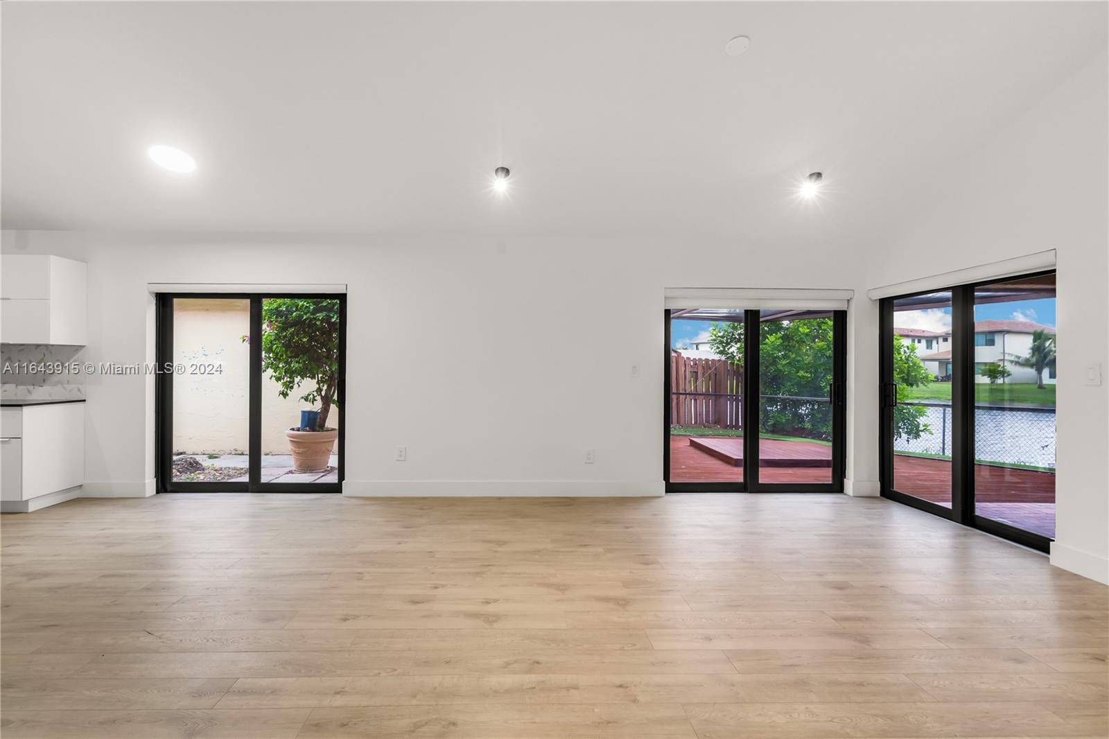 620 SW 113th Ter