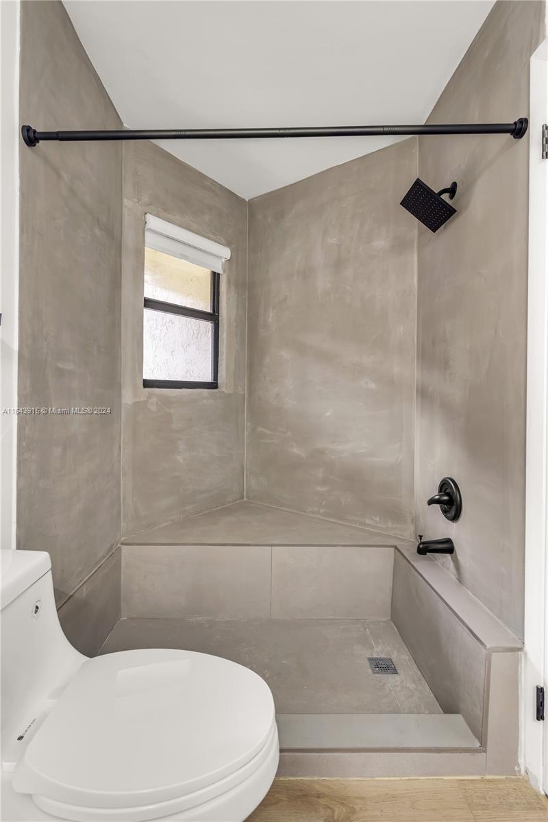 620 SW 113th Ter