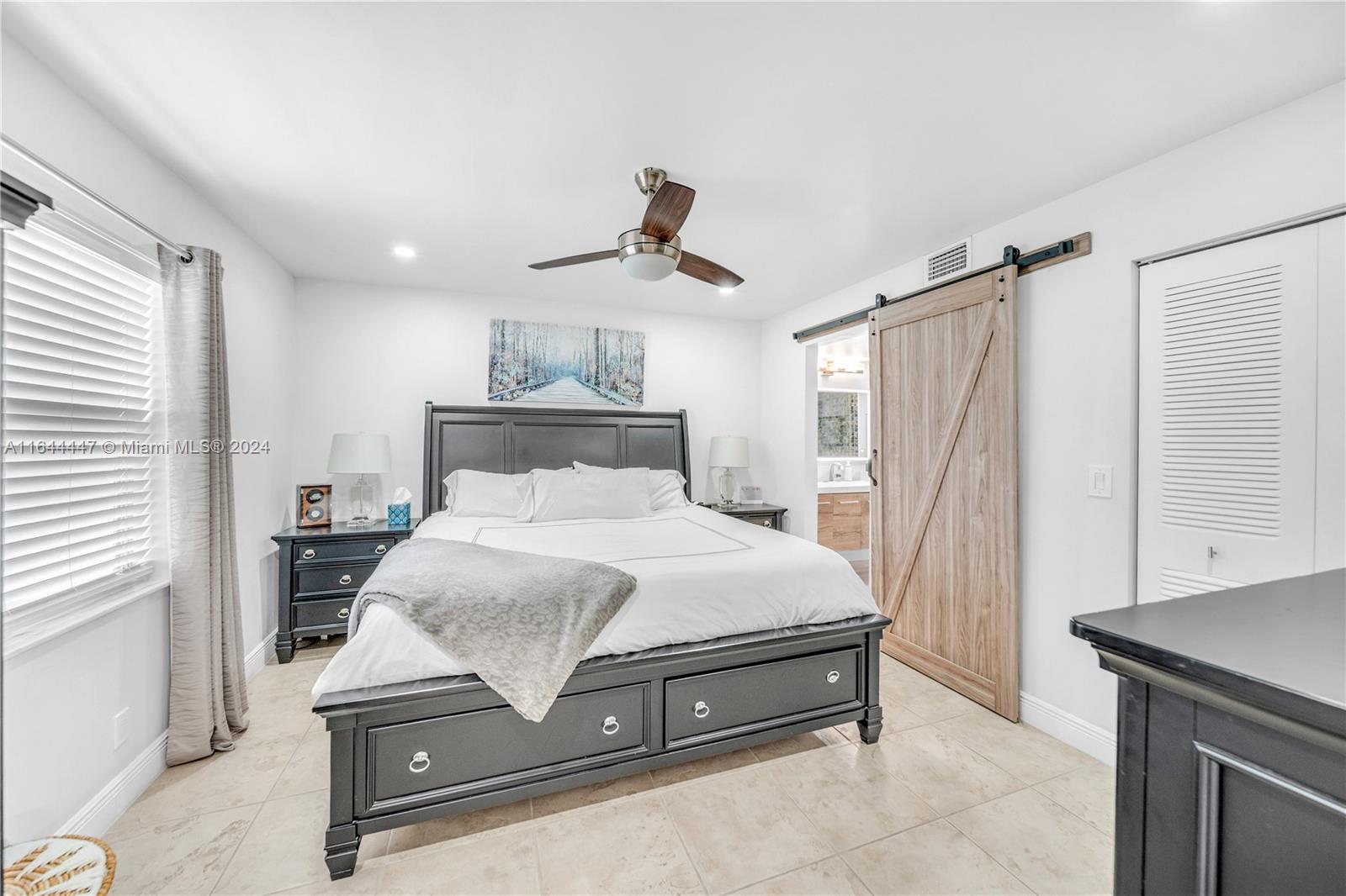 5580 Lakeside Dr # 102