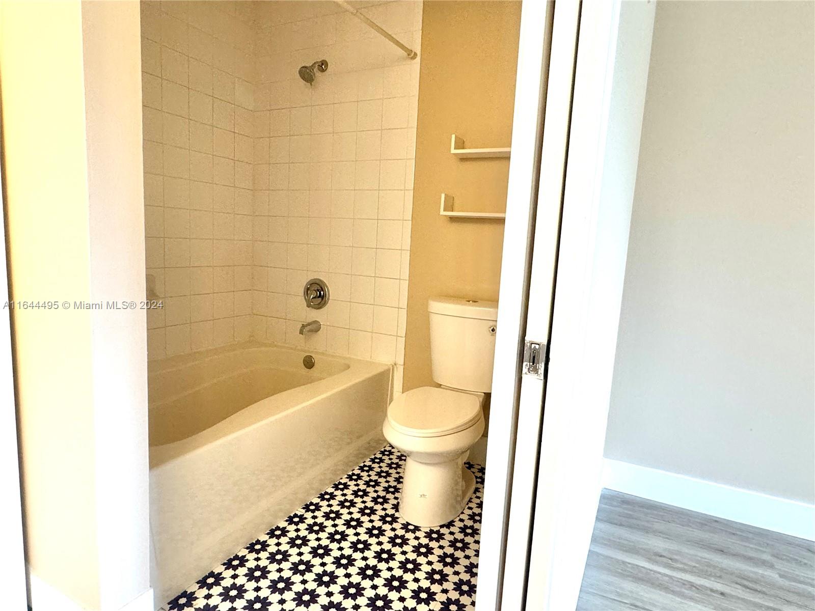 2133 Renaissance Blvd # 304