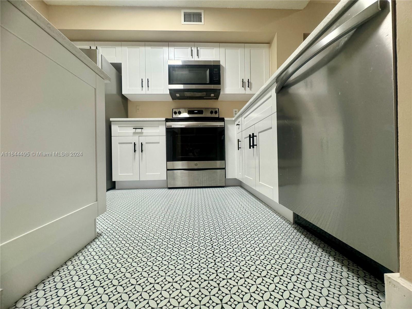 2133 Renaissance Blvd # 304