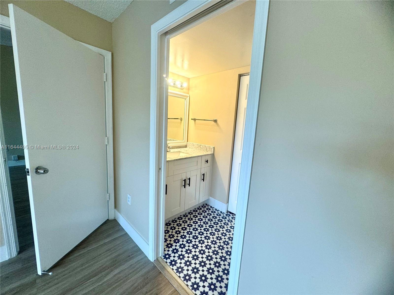 2133 Renaissance Blvd # 304