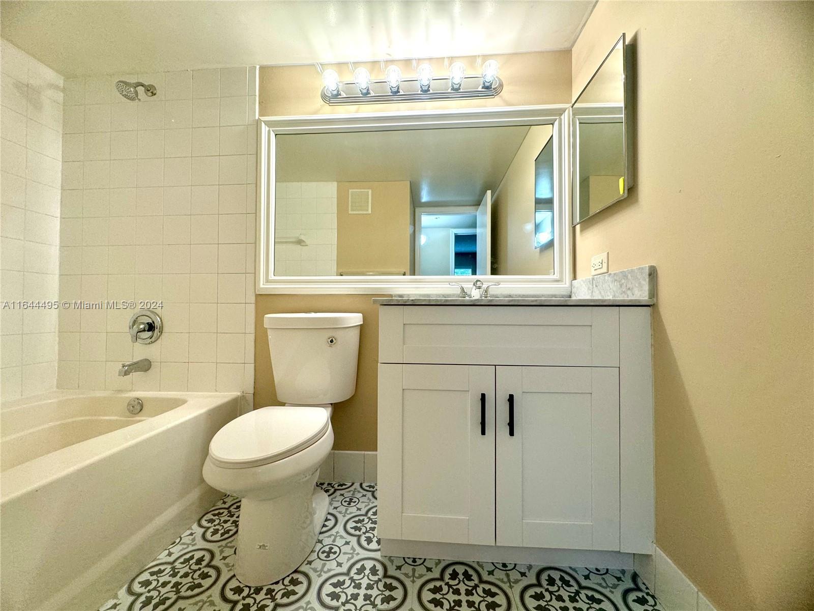 2133 Renaissance Blvd # 304