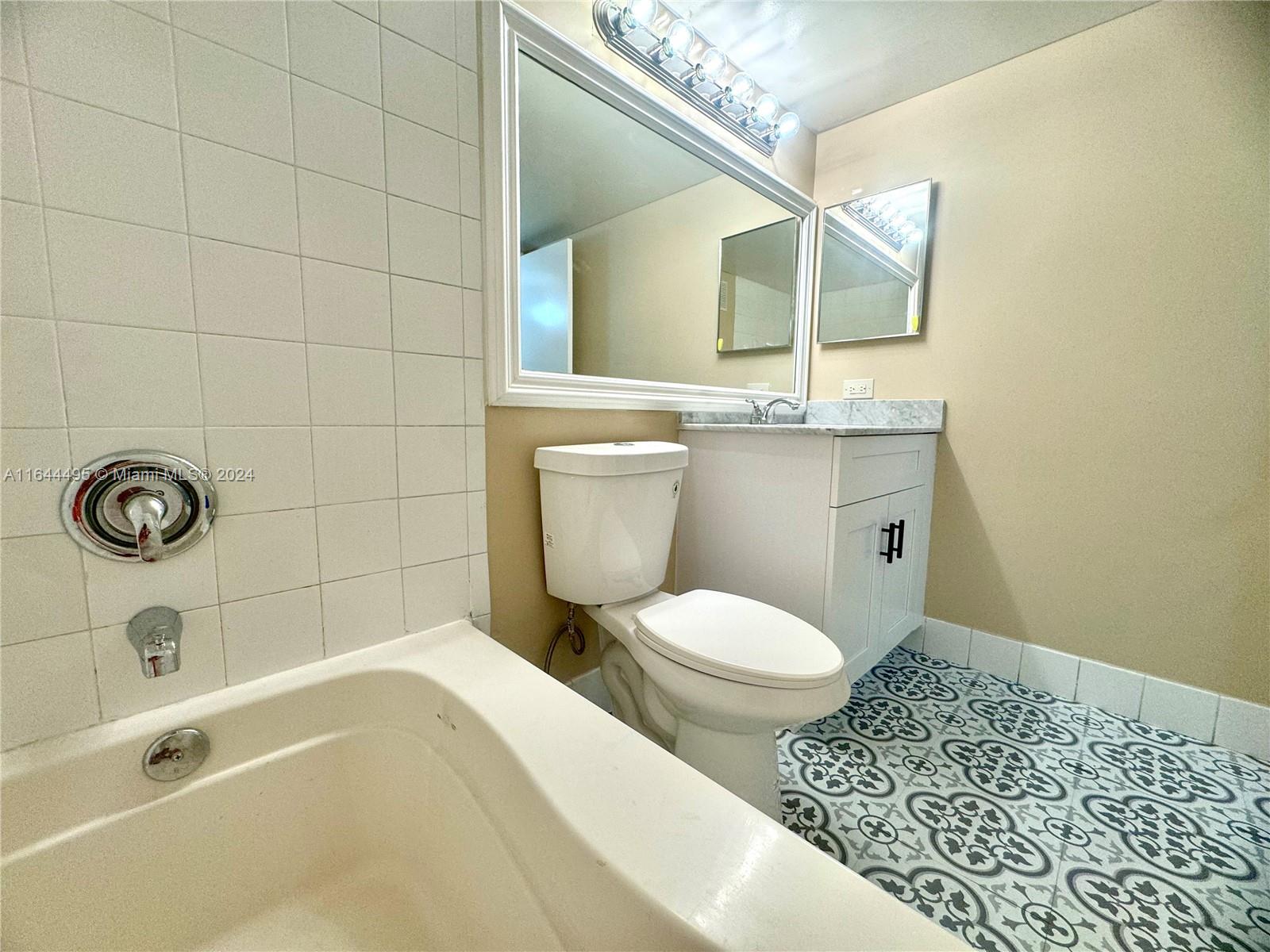 2133 Renaissance Blvd # 304