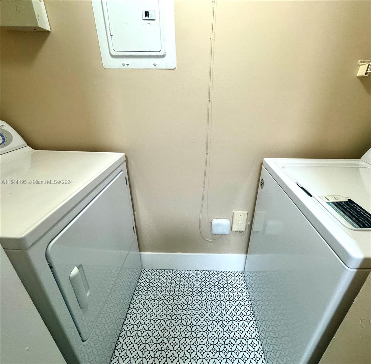 2133 Renaissance Blvd # 304