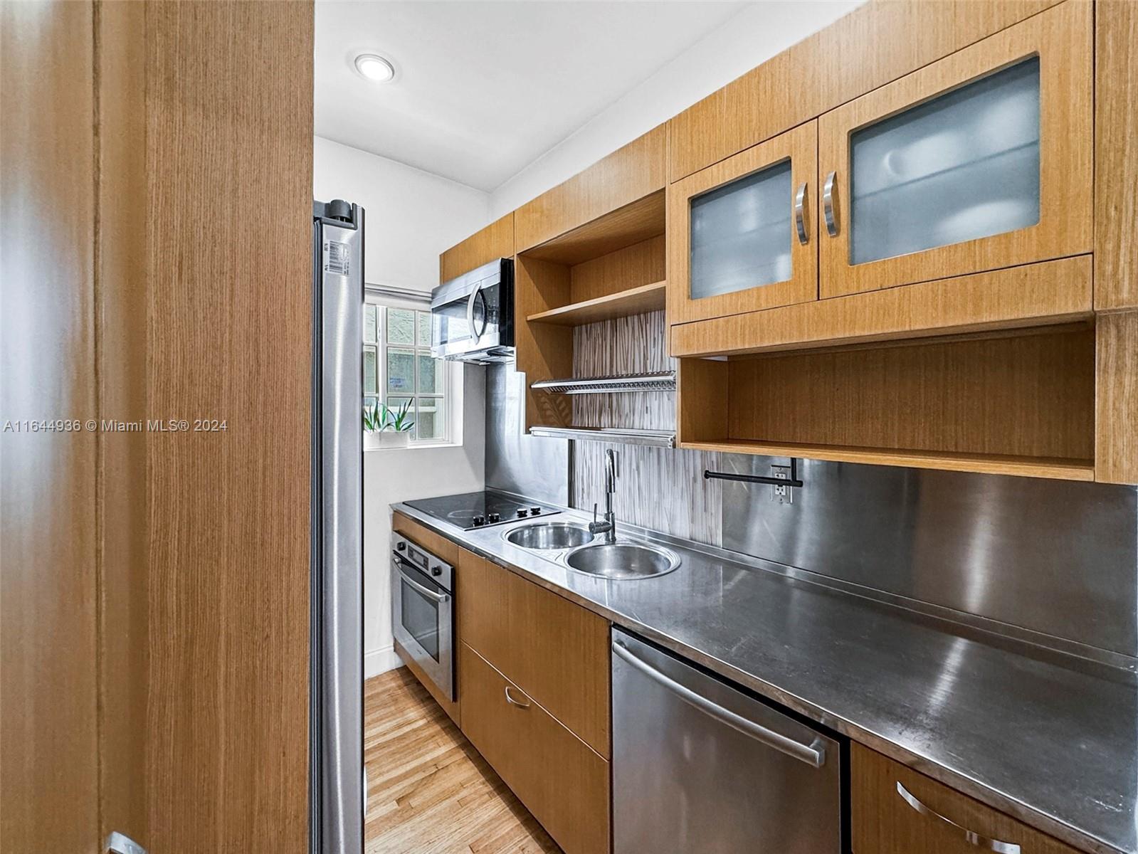 1330 Drexel Ave # 204