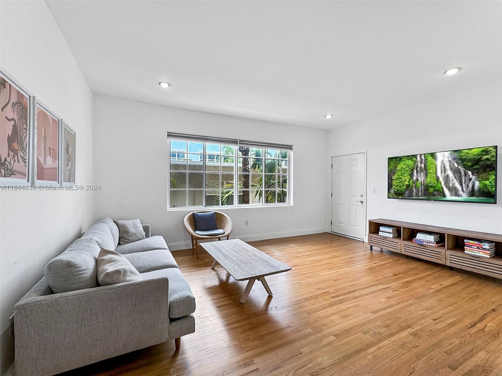1330 Drexel Ave # 204