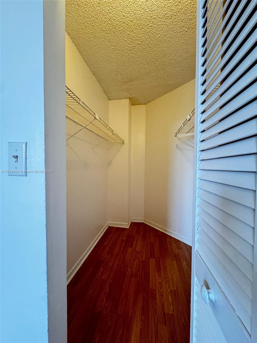 7125 NW 186th St # B508