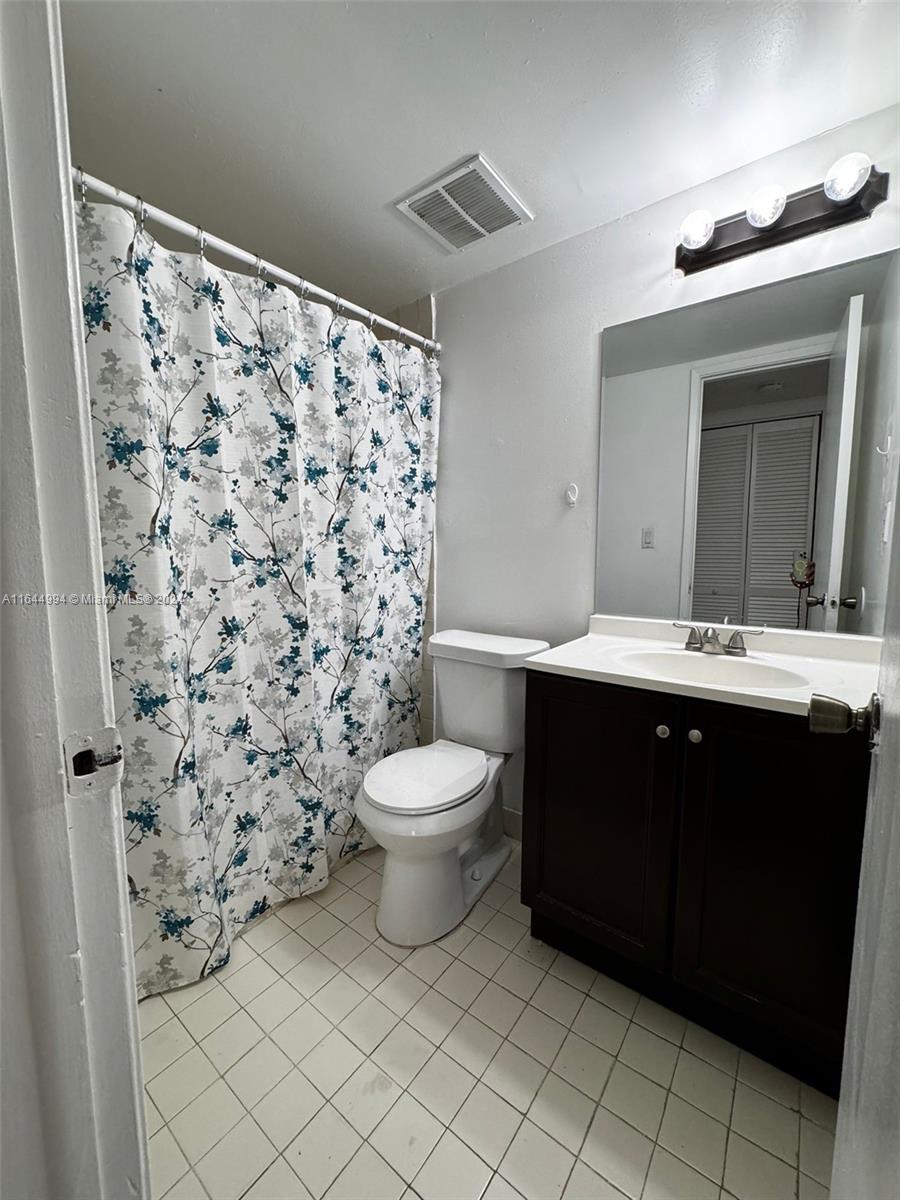 7125 NW 186th St # B508