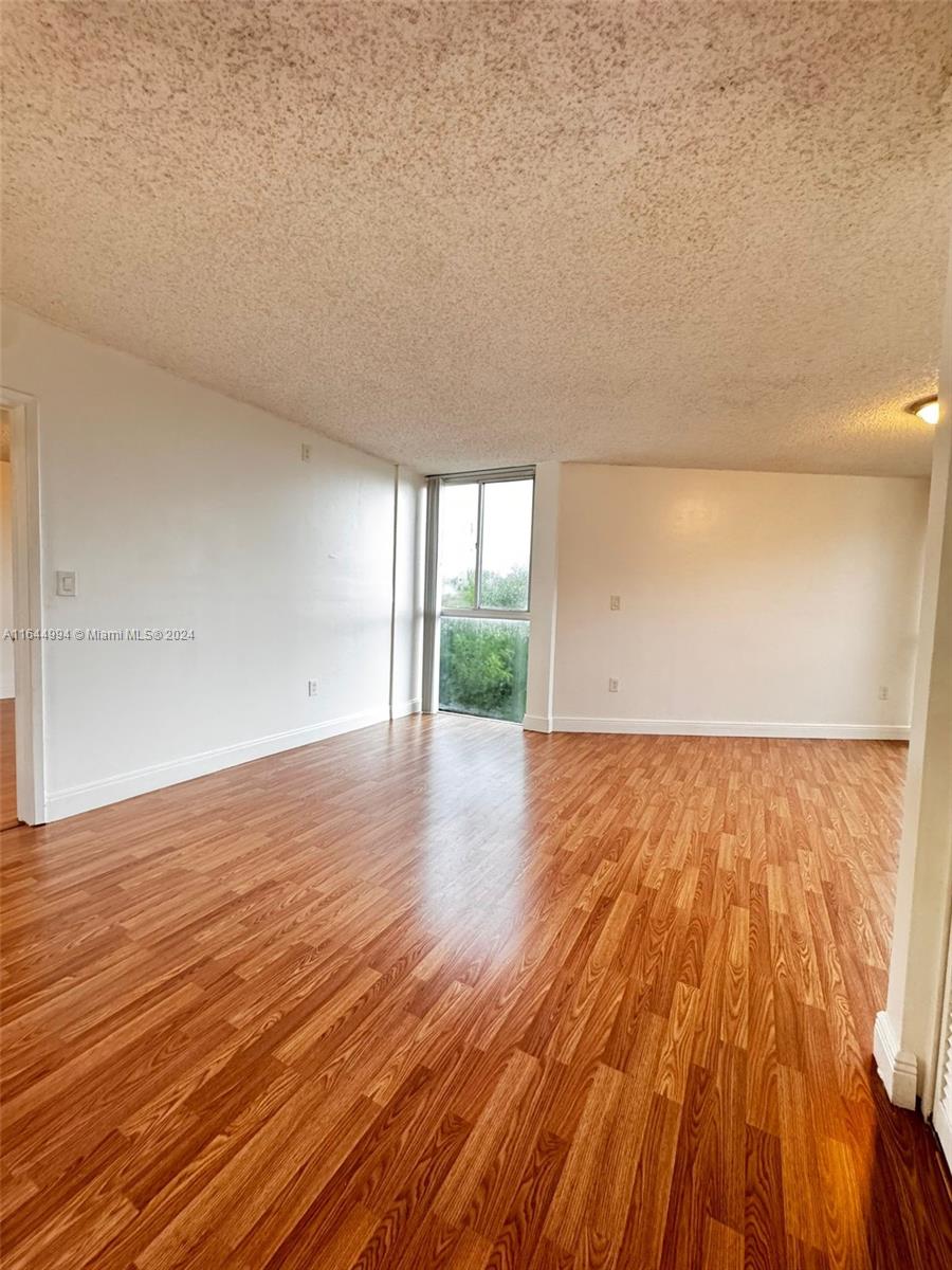 7125 NW 186th St # B508